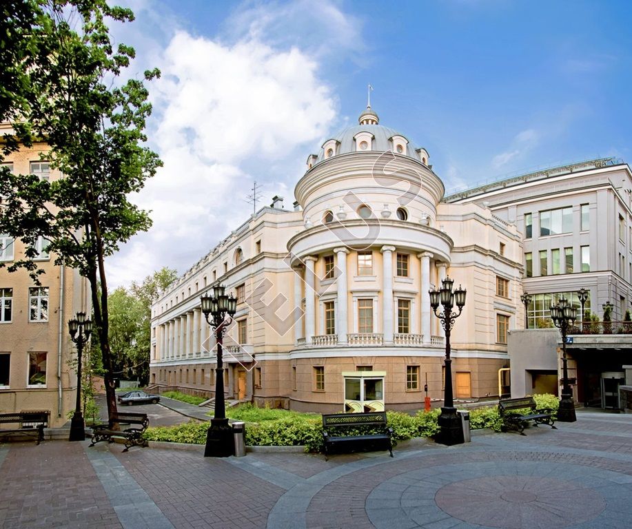 На продажу предлагается отдельно стоящее здание класса А. Здание находится в Центральном Административном Округе, на улице Волхонка, в трех минут...