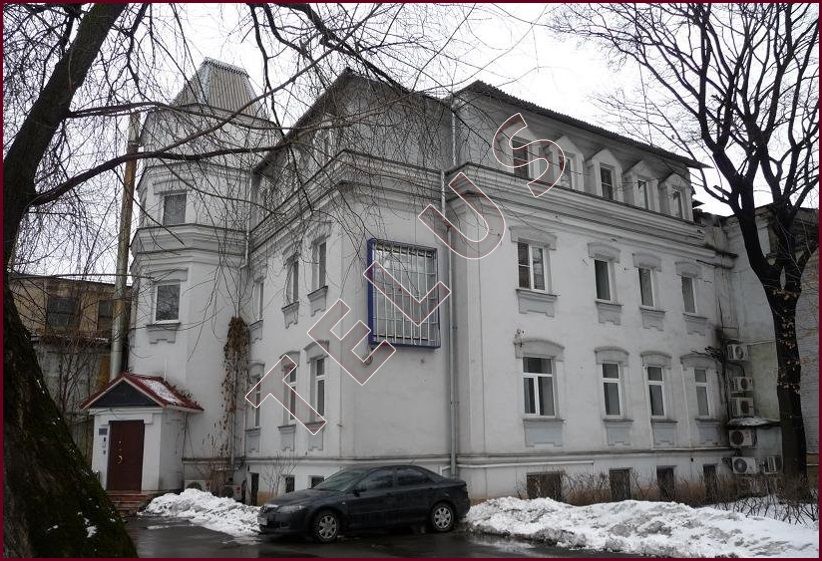 Отдельно стоящее здание в Центральном административном округе города Москвы В пе...