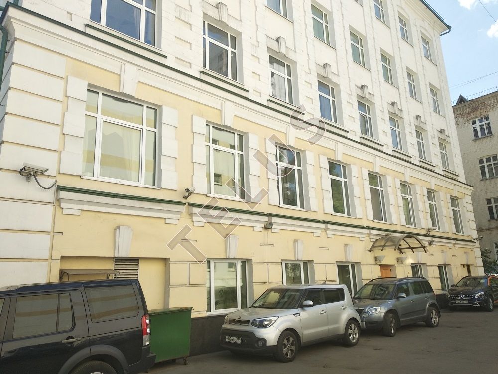 На продажу предлагается отдельно стоящее здание в районе станции метро Менделеевская. (особняк 5000м2 и многоуровневый п...