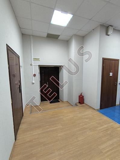 Здание в центре, ID объекта 7969 - 11