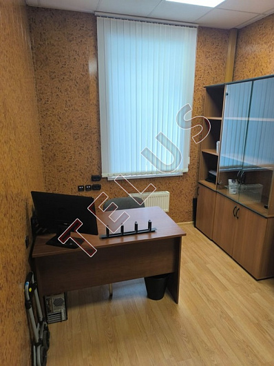 Здание в центре, ID объекта 8126 - 19