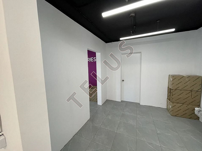Город Звенигород,  ул. 3-й мкр-н, 18.Торговые помещения, ID объекта 7919 - 7