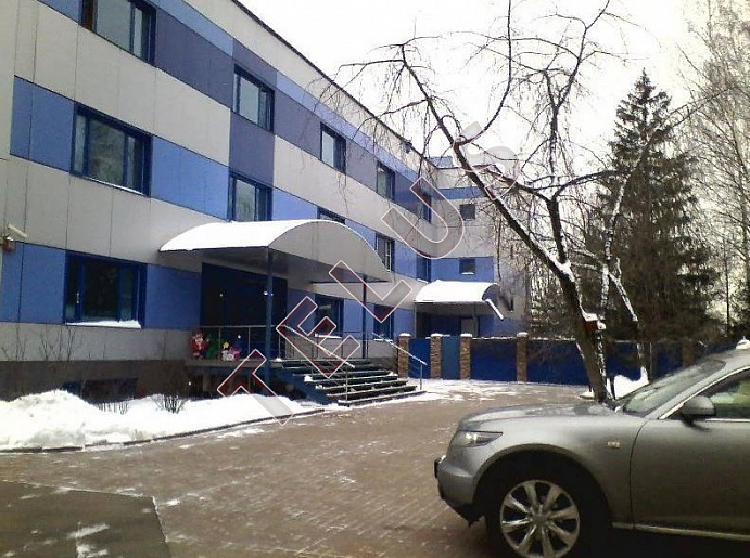 Здание рядом с парком, ID объекта 4640 - 2