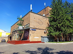 Административное здание с производственно-складской частью в восточном округе Москвы. бывшее здание ДК. есть зал с потол...
