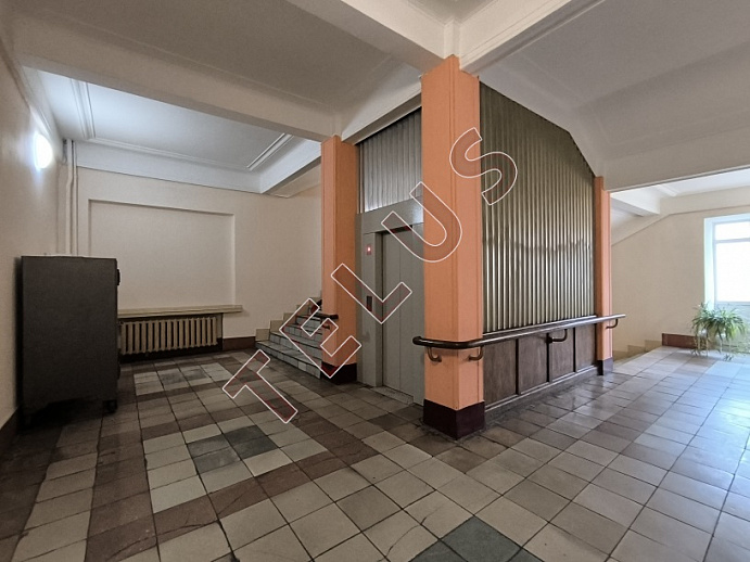 Здание в центре, ID объекта 7969 - 19
