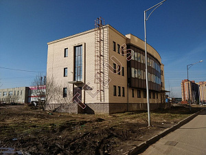 Отдельно стоящее трёхэтажное здание с подвалом в городе Одинцово Московской обла...