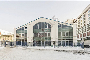 Отдельно стоящее здание 3-х этажное, общей площадью: 723 м2. Расположено в шаговой доступности от м. Киевская (3 мин. пе...