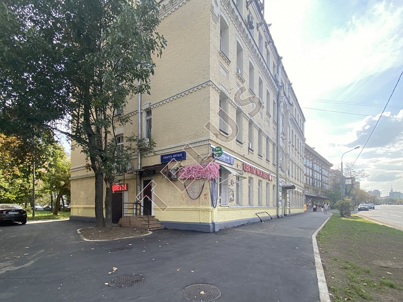 Продается торговое помещение 1558.30 м², Москва, пр-кт Комсомольский, ID объекта 7812 - 43