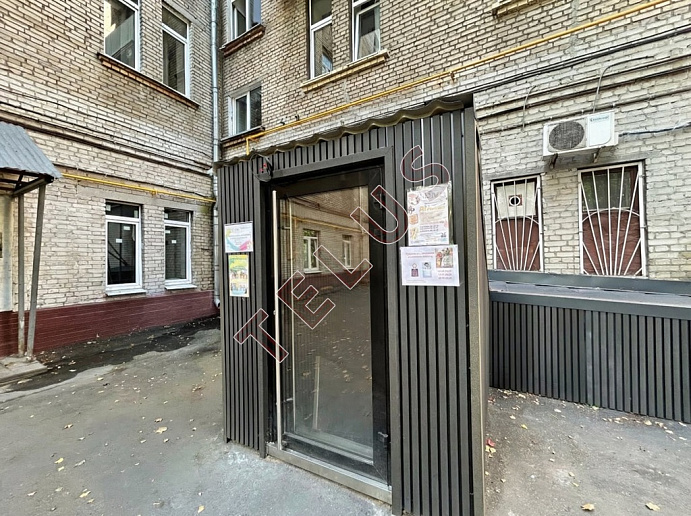   ул. Комитерна, 4.Торговые помещения, ID объекта 8370 - 25