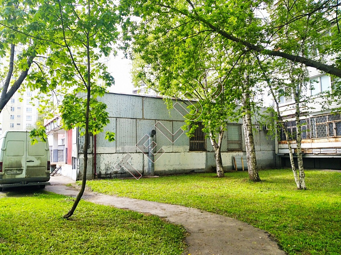   ул. Гурьянова, 79с4.Торговые помещения, ID объекта 5015 - 9