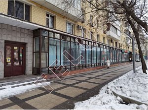 Нежилое помещение рядом с метро Войковская ,  Первый этаж, сетка колонн, потолки 3.7 метра. отдельный вход. сейчас два блока - один 34 м - сдано ...