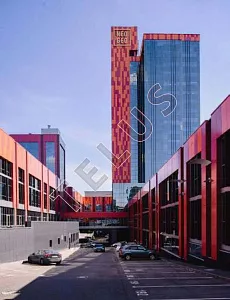 Торговое помещение 330 кв.м. на 1-м этаже бизнес-центра Neo Geo класса B+. Высота потолков 3,5 м. Помещение имеет отдель...