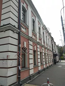 На продажу предлагается отдельно стоящее здание в районе станции метро Менделеевская.Удалённость от метро не более 7 мин...